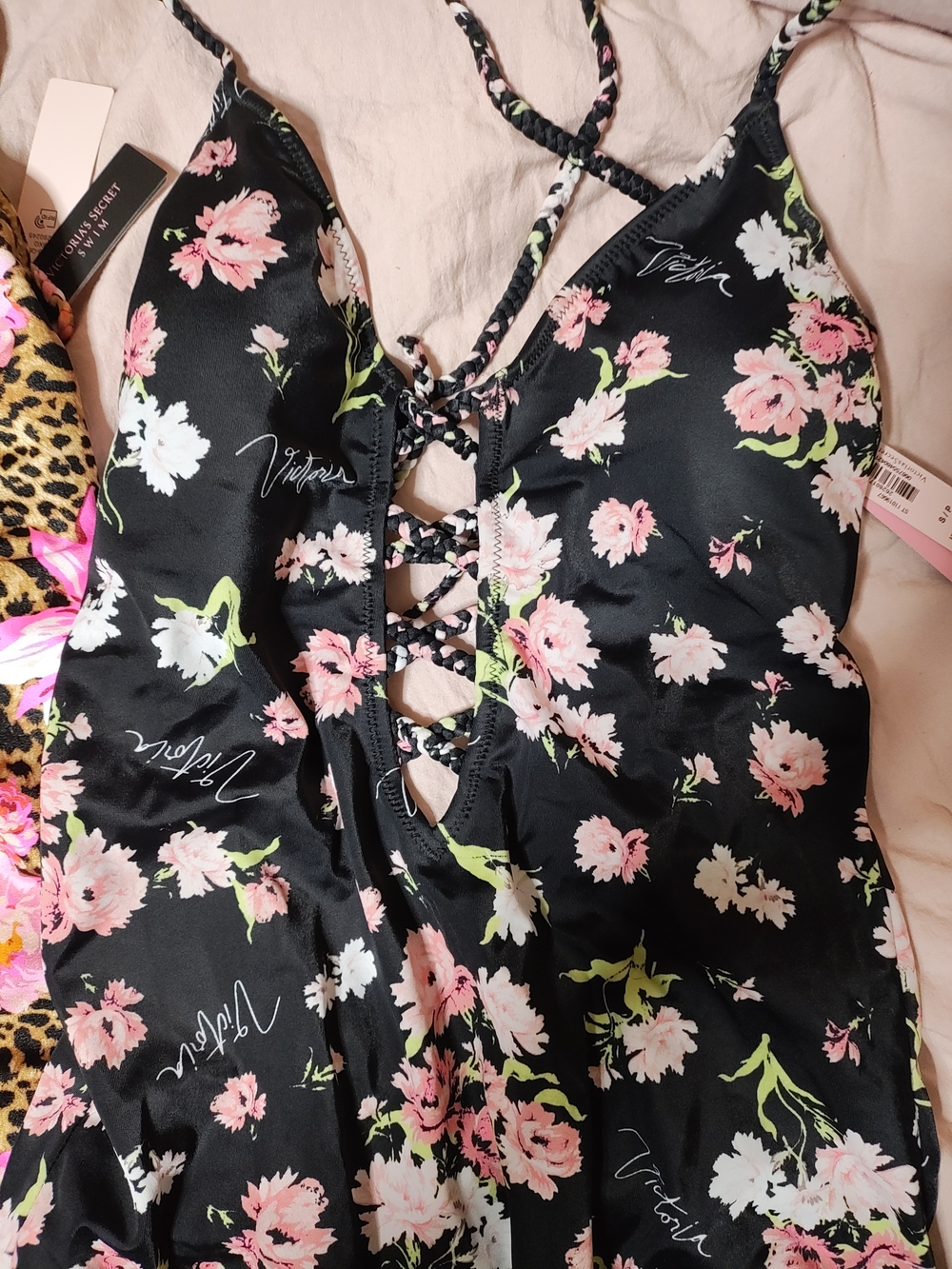 Victoria Secret Plunge Lave Up One Piece Black Floral Swim Suit Small Nwt